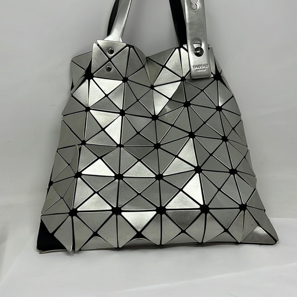 Bao Bao Issey Miyake Silver Lucent Tote - Picture 6 of 12